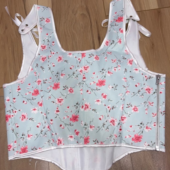 Floral Corset Crop Top - Picture 2 of 4